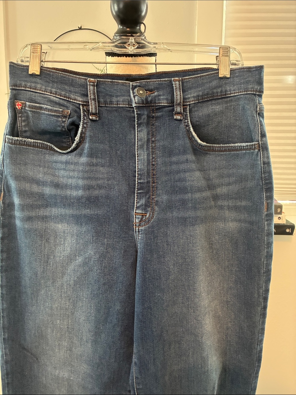 Hudson High Rise Jeans - Picture 2 of 13